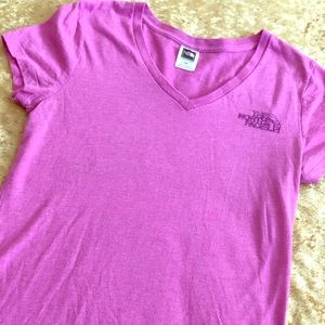 Woman’s The North Face t-shirt size medium